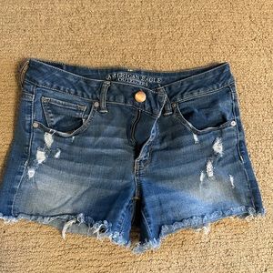 NWOT American Eagle Midi Denim Shorts Size 12